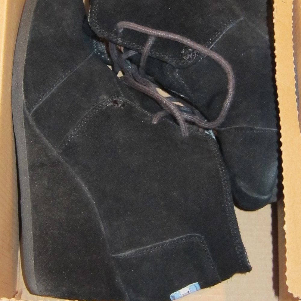 Toms Desert Wedge Black Suede Women's Size 6